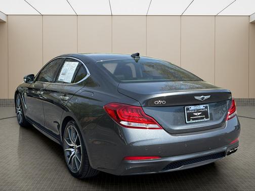 2020 Genesis G70 2.0T