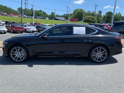 2025 Genesis G70 2.5T