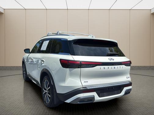 Majestic White 2023 INFINITI QX60 SENSORY