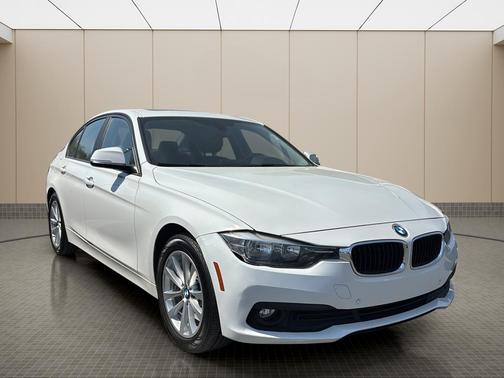 Alpine White 2017 BMW 320 i