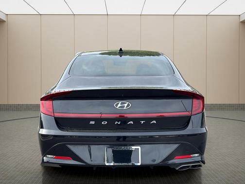 Phantom Black 2022 Hyundai SONATA SEL