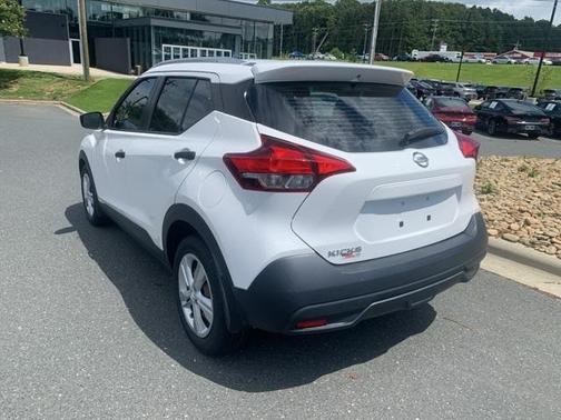2019 Nissan Kicks S