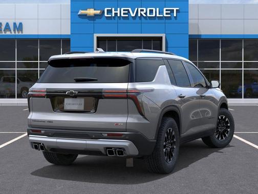Sterling Gray Metallic 2026 Chevrolet Traverse Z71