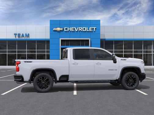 Summit White 2026 Chevrolet Silverado 2500 LT