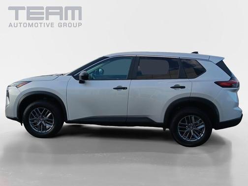 Brilliant Silver Metallic 2024 Nissan Rogue S