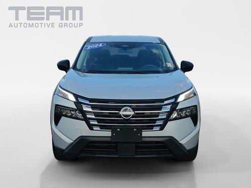 Brilliant Silver Metallic 2024 Nissan Rogue S