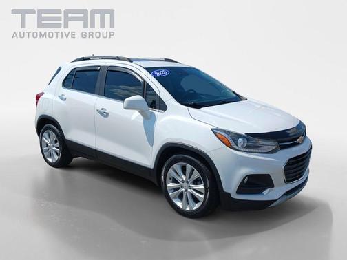 Summit White 2020 Chevrolet Trax Premier