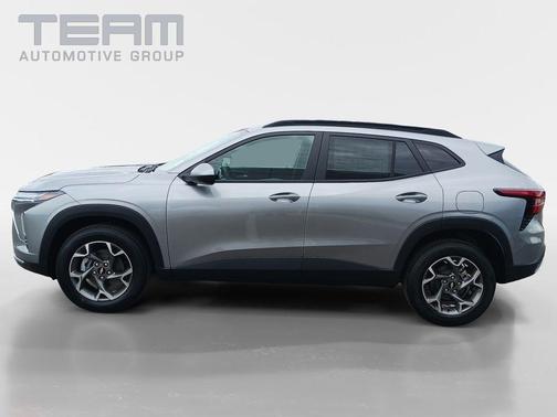 Sterling Gray Metallic 2026 Chevrolet Trax LT