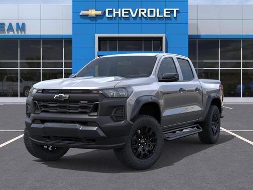 Sterling Gray Metallic 2026 Chevrolet Colorado Trail Boss