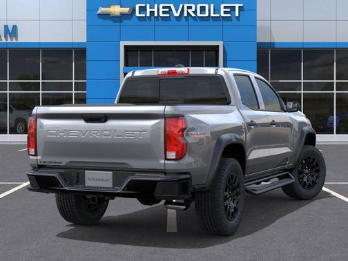 Sterling Gray Metallic 2026 Chevrolet Colorado Trail Boss