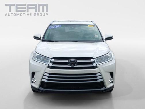 Blizzard Pearl 2018 Toyota Highlander XLE