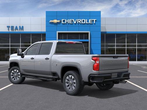 Sterling Gray Metallic 2026 Chevrolet Silverado 2500 Custom