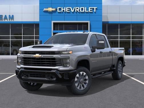 Sterling Gray Metallic 2026 Chevrolet Silverado 2500 Custom