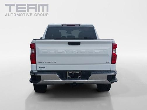 Summit White 2022 Chevrolet Silverado 1500 LT