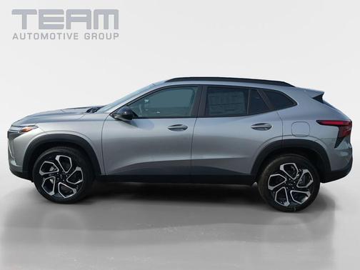 Sterling Gray Metallic 2026 Chevrolet Trax 2RS