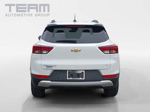 Summit White 2026 Chevrolet Trailblazer LT