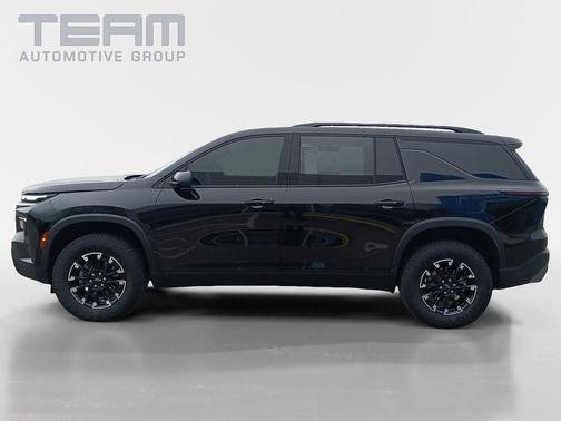 Mosaic Black Metallic 2026 Chevrolet Traverse Z71