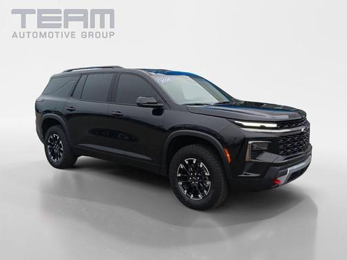 Mosaic Black Metallic 2026 Chevrolet Traverse Z71