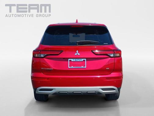 Red 2023 Mitsubishi Outlander SE Special Edition