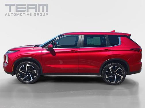 Red 2023 Mitsubishi Outlander SE Special Edition