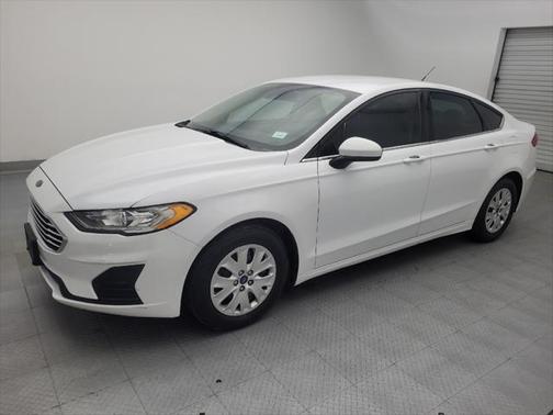 2019 Ford Fusion S