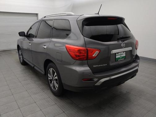 Gun Metallic 2017 Nissan Pathfinder SV