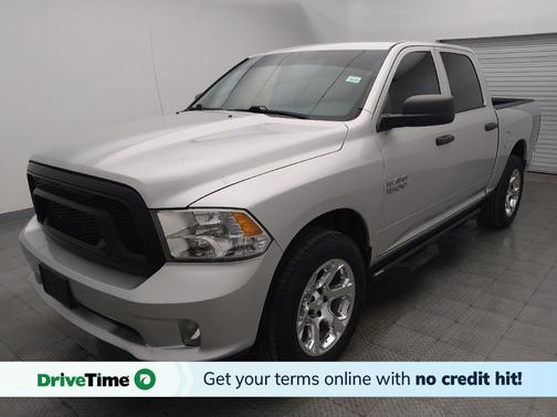 Brilliant Black Crystal Pearlcoat 2017 RAM 1500 Express