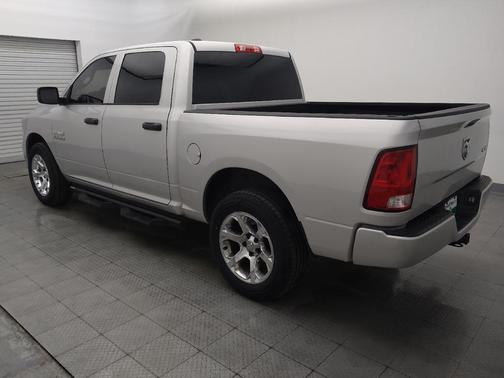 Brilliant Black Crystal Pearlcoat 2017 RAM 1500 Express
