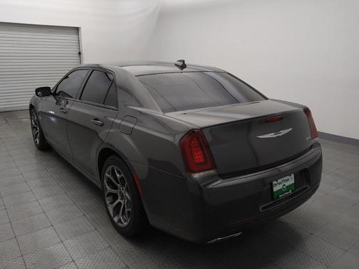 2018 Chrysler 300 S