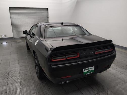 Pitch Black Clearcoat 2018 Dodge Challenger SXT