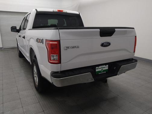 Oxford White 2017 Ford F-150 XLT