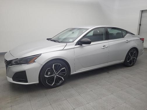2024 Nissan Altima SR FWD