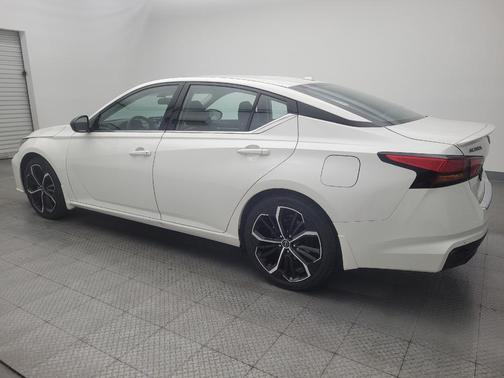 2023 Nissan Altima SR FWD