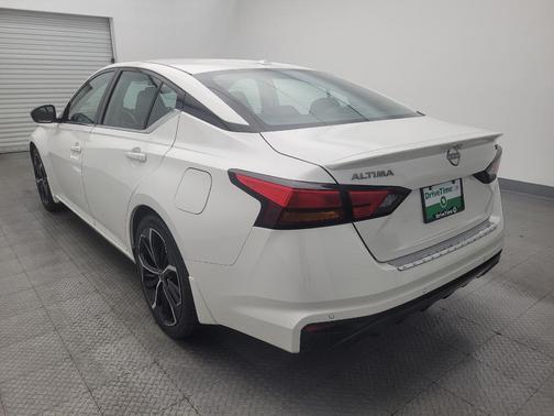 2023 Nissan Altima SR FWD