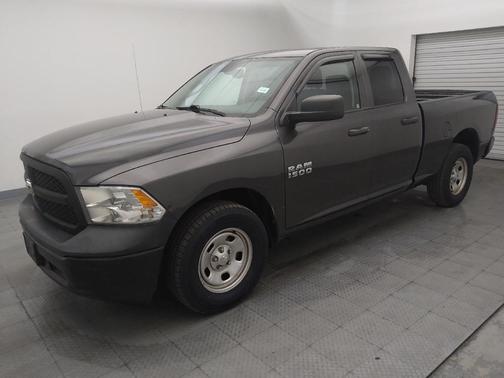 Granite Crystal Metallic Clearcoat 2018 RAM 1500 Tradesman
