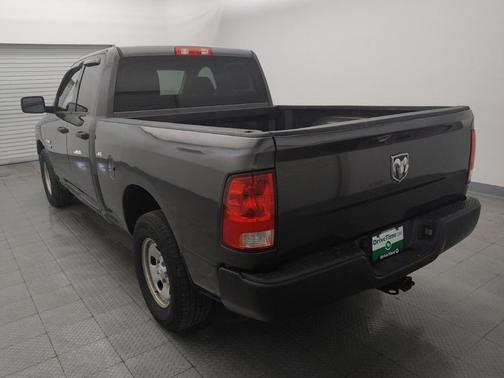 Granite Crystal Metallic Clearcoat 2018 RAM 1500 Tradesman