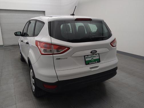 2016 Ford Escape S