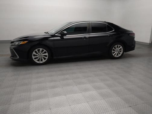Midnight Black Metallic 2021 Toyota Camry LE