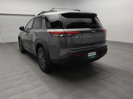 2022 Nissan Pathfinder SV 2WD