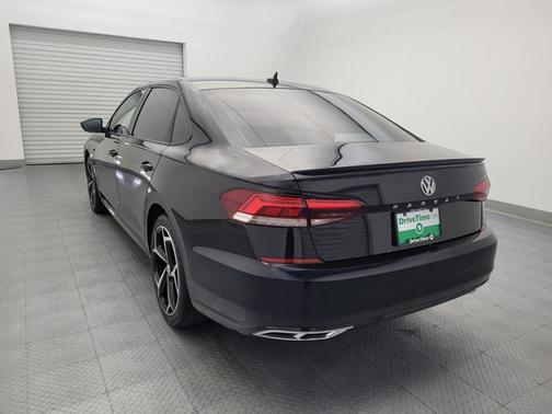 2022 Volkswagen Passat 2.0T R-Line