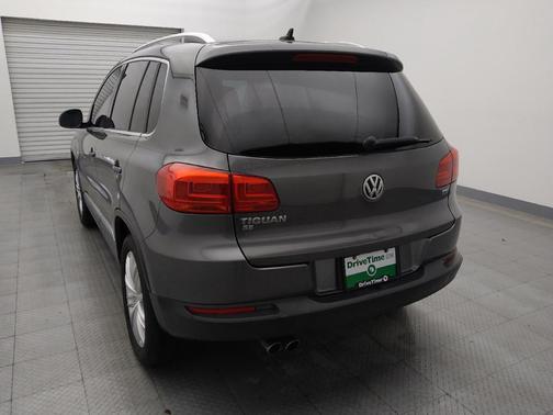 2016 Volkswagen Tiguan SE