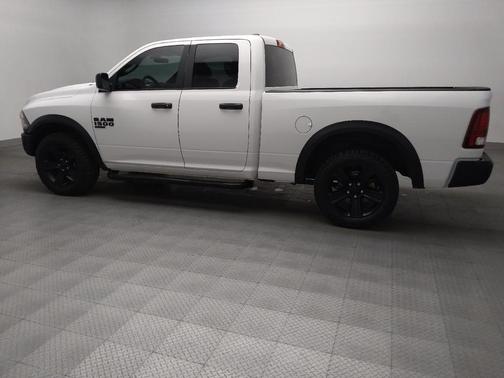 Bright White Clearcoat 2022 RAM 1500 Classic Warlock Quad Cab 4x4 6'4' Box