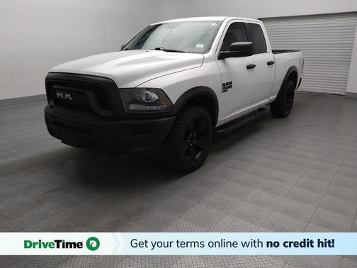 Bright White Clearcoat 2022 RAM 1500 Classic Warlock Quad Cab 4x4 6'4' Box