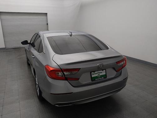 Lunar Silver Metallic 2018 Honda Accord LX