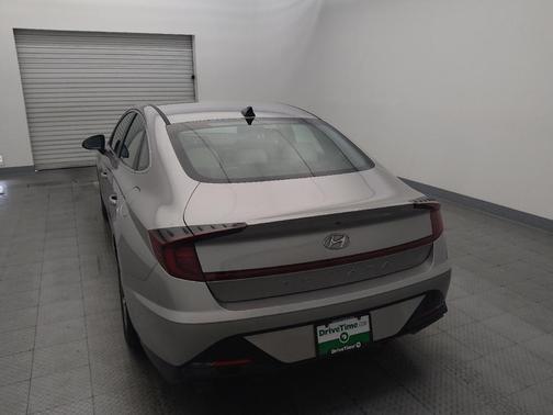 Shimmering Silver Pearl 2021 Hyundai SONATA SEL