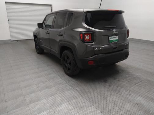 Granite Crystal Metallic Clearcoat 2019 Jeep Renegade Sport