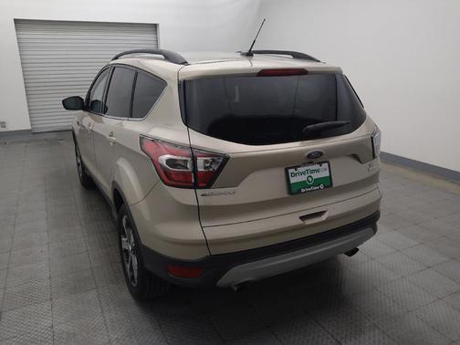 White Platinum Metallic Tri-Coat 2017 Ford Escape SE