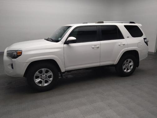 Super White 2021 Toyota 4Runner SR5