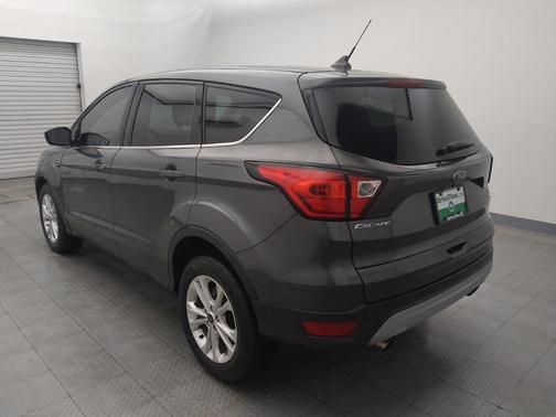 Magnetic Metallic 2019 Ford Escape SE
