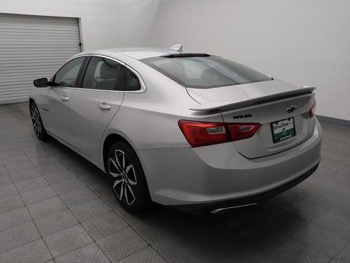 Silver Ice Metallic 2021 Chevrolet Malibu FWD RS